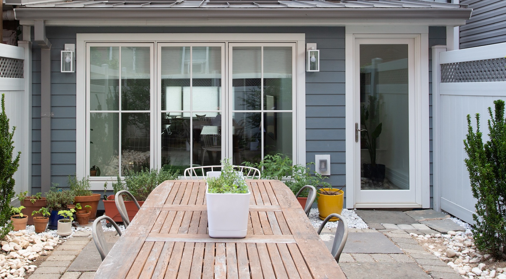 patio-table-jersey-city-nj