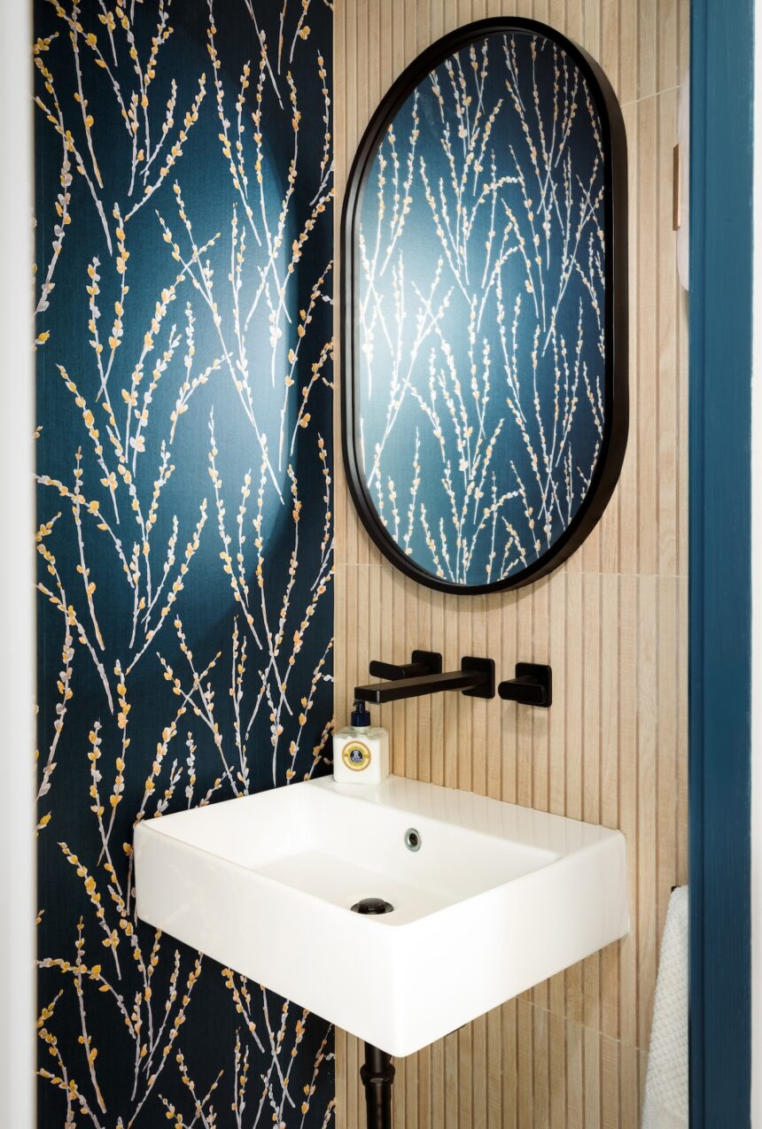 powder-room-wallpaper-jersey-city